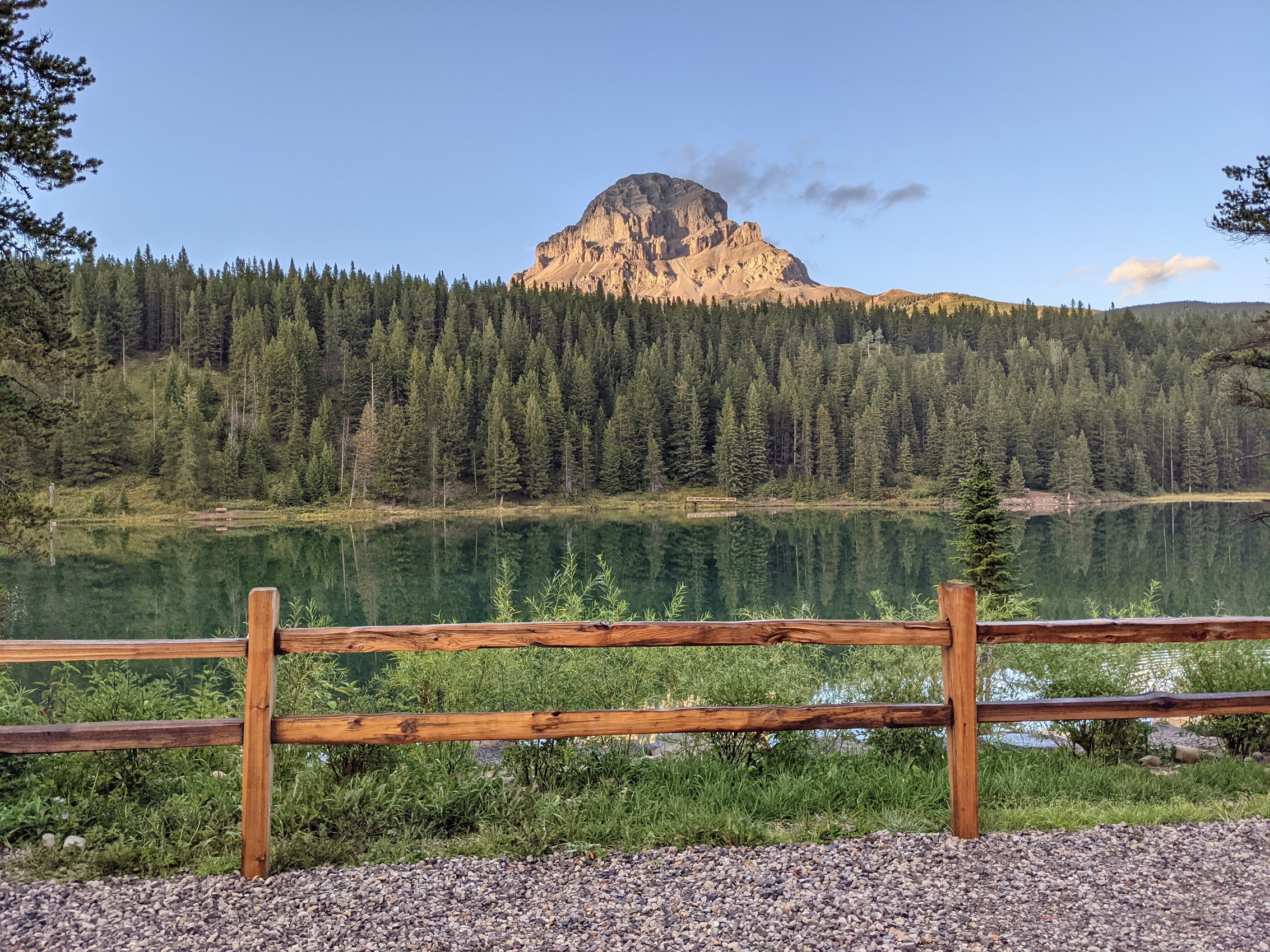 Crowsnest Mountain is an iconic landmark in Chinook PRA. Take in the view from any angle at one of the many benches around Chinook Lake!